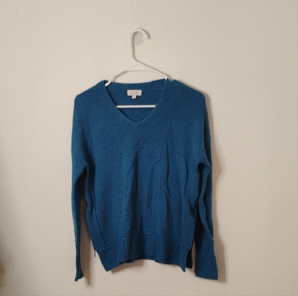 Kinross Cashmere Teal V-Neck Women's Sweater